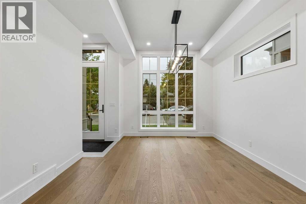 1810 19 Avenue NW photo 8