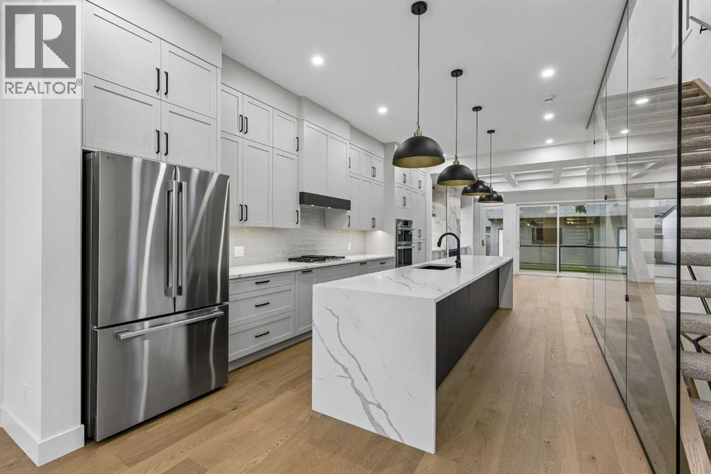 1810 19 Avenue NW photo 9