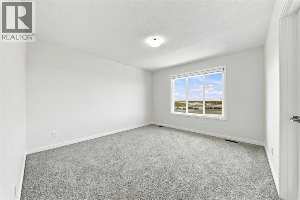 223 Savanna Way NE photo 11