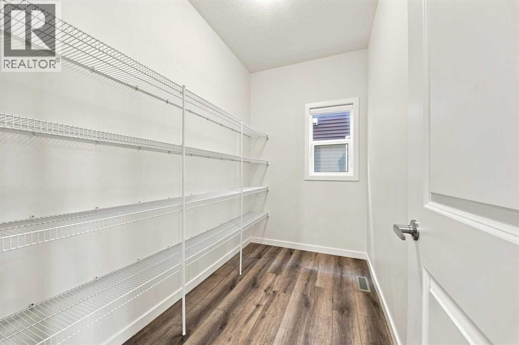 223 Savanna Way NE photo 8