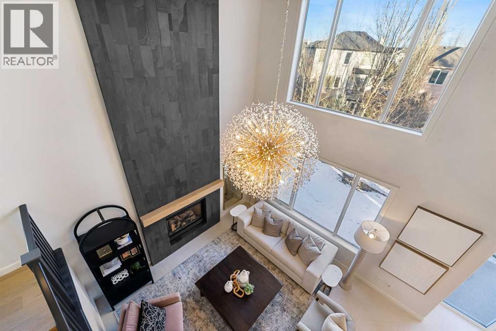 125 Discovery Place SW photo 3